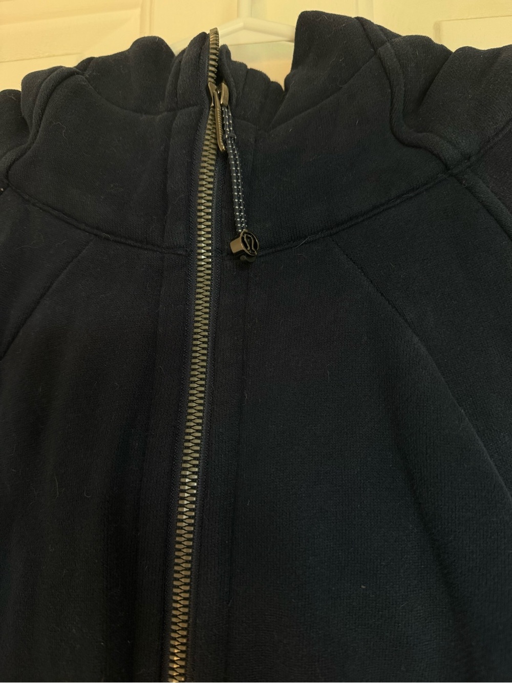 Lululemon Scuba Hoodie *Light Cotton Fleece - True Navy - Size 10 - Picture 5 of 13